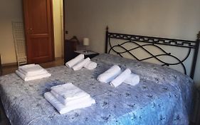 Appartamento Per Turisti E Famiglie Roma