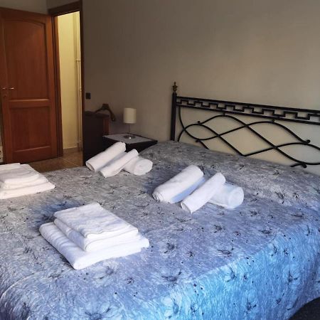 Appartamento Per Turisti E Famiglie Roma Esterno foto