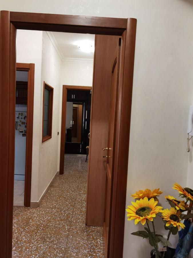 Appartamento Per Turisti E Famiglie Roma Esterno foto